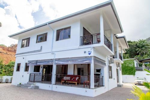 Bel Ombre Apartment | 2-Bed Apt Sleeps 4 near Beau Vallon Beach