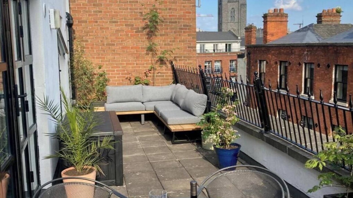 The Liberties Apartment | 2 Bed City Centre Penthouse with Cathedral Views