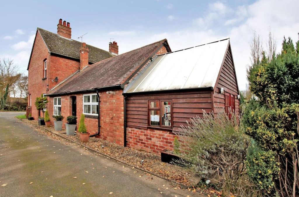 Lower Wick House | 2 Bed Comfortable House near Elgar's Birthplace