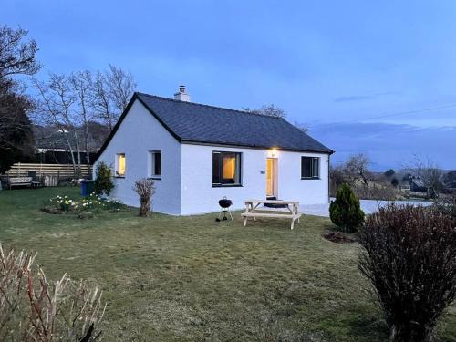 Breakish House | 2 Bed in Camus Croise 86437