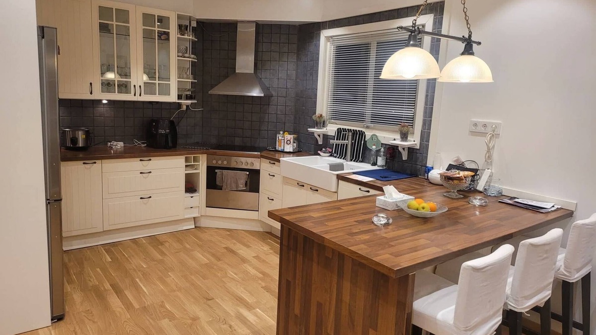Orebro House | 2 bed room Quite and central house in Orebro