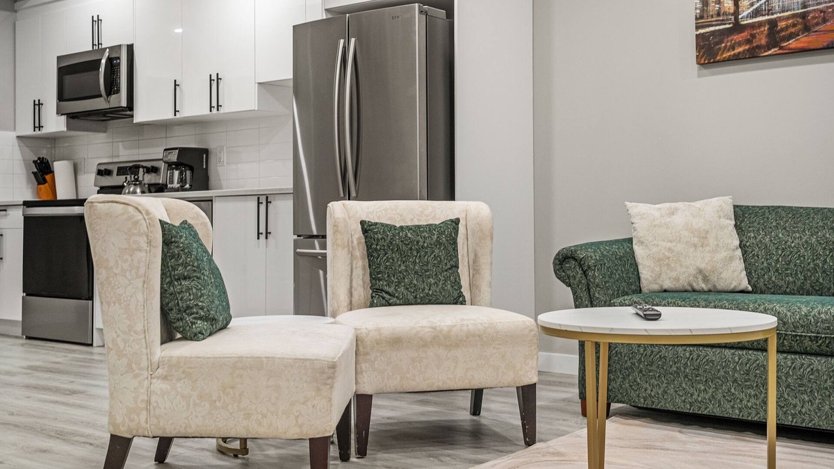 Calgary Apartment | 2 Bedrom 3 Beds Suite