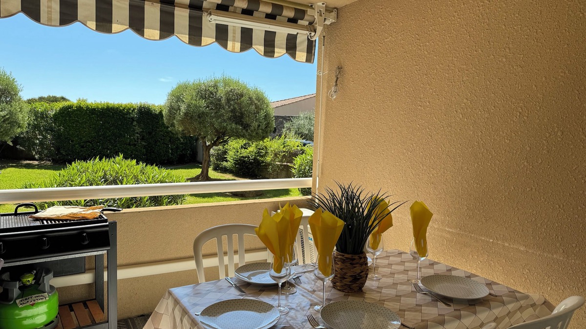 Santa-Lucia-di-Moriani Apartment | 2 Bedroom Apartment in Santa-Lucia-di-Moriani