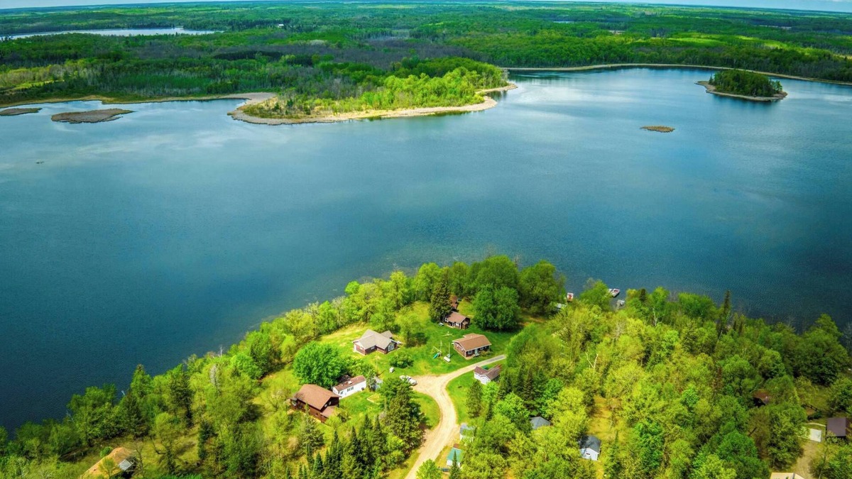 Puposky Cabin | 2 Bedroom, 1900's Logging cabin on Three Island Lake in Bemidji, MN