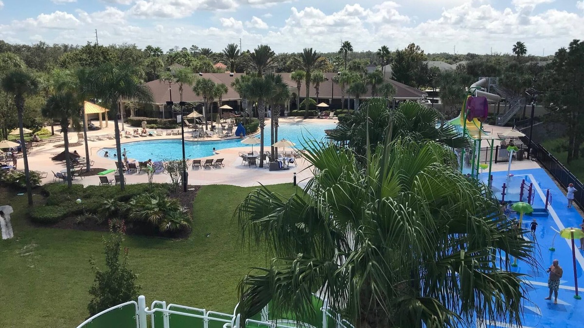 Windsor Hills Condo | 2 Bedroom, 2 Bath Condo 2 miles from Disney and 10 miles from Universal studios.
