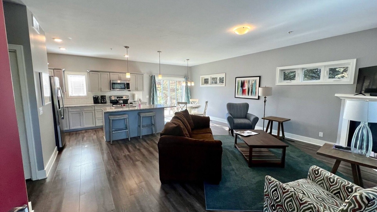 Douglas Condo | 2 bedroom/2 bathroom condo with pool access