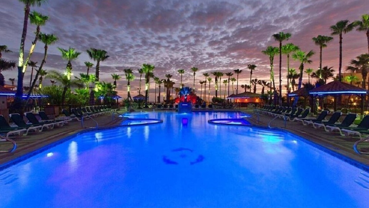 South Padre Island Resort | 2 Bedroom 2 Bathroom Condo #1209