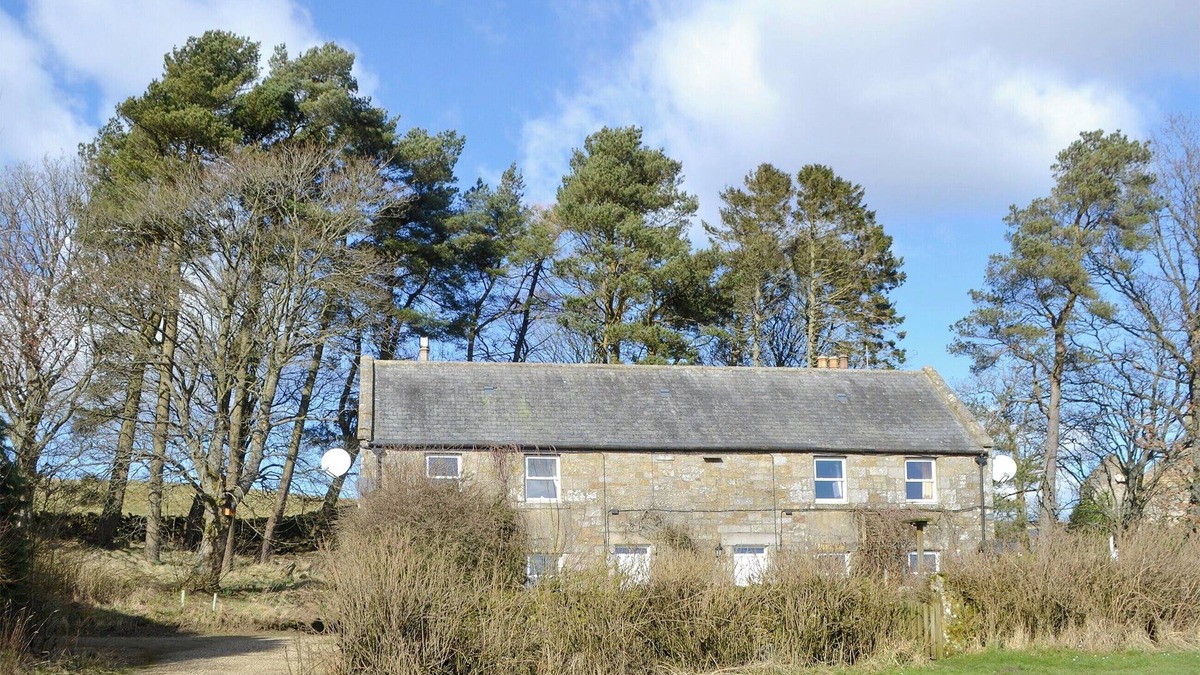 Newcastle-upon-Tyne Cottage | 2 bedroom accommodation in Bryness, near Otterburn