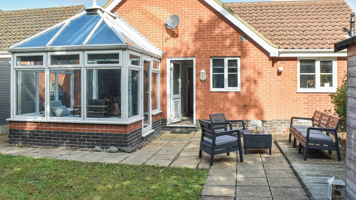 Gorleston-on-Sea Cottage | 2 bedroom accommodation in Gorleston-on-Sea