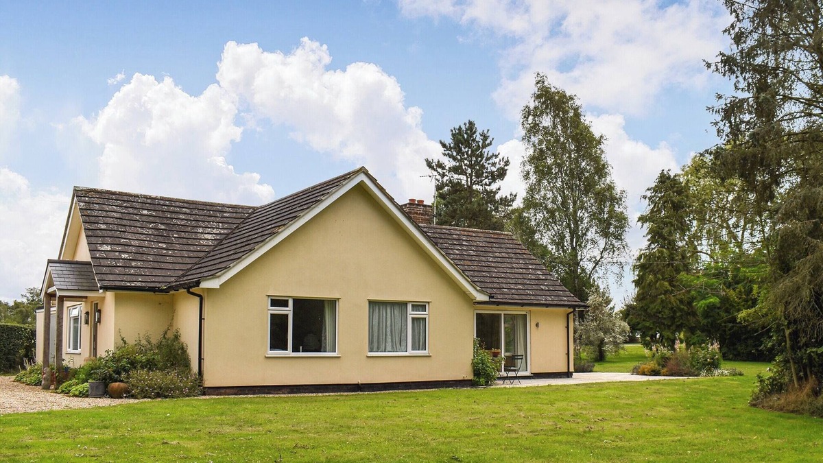 Bury St Edmunds Cottage | 2 bedroom accommodation in Bury St Edmunds