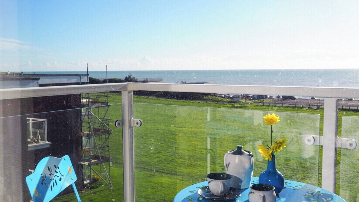 Bexhill-on-Sea Cottage | 2 bedroom accommodation in Bexhill On Sea