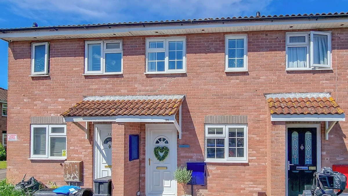 Burnham-on-Sea Cottage | 2 bedroom accommodation in Burnham-on-Sea