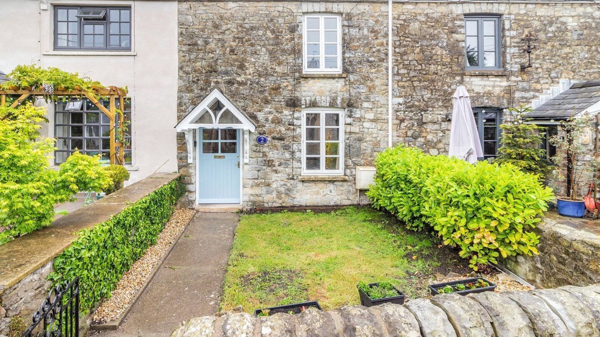 Vale of Glamorgan Cottage | 2 bedroom accommodation in Llantwit Major