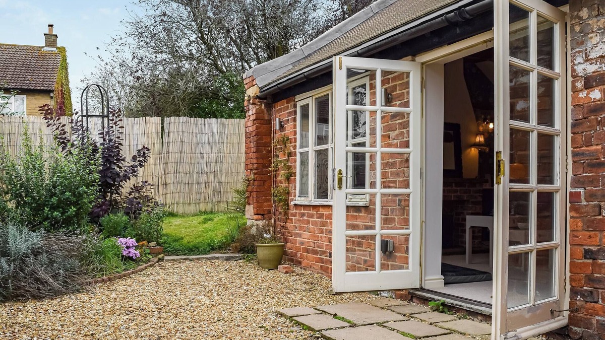 Waltham on the Wolds Cottage | 2 bedroom accommodation in Waltham on the Wolds, near Leicestershire