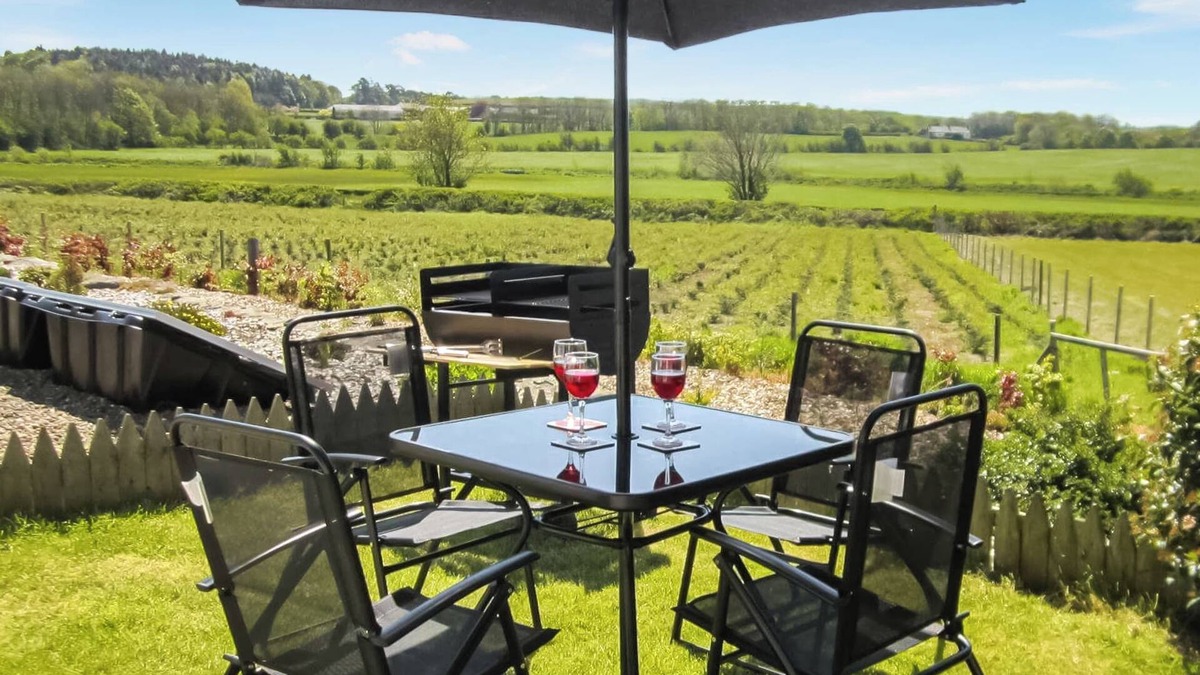 Newton Stewart Cottage | 2 bedroom accommodation in Garlieston, near Wigtown