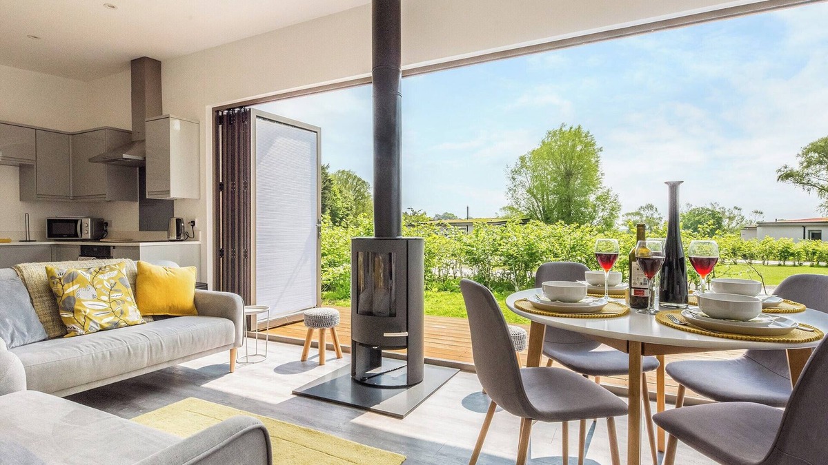 East Bergholt Cottage | 2 bedroom accommodation in East Bergholt