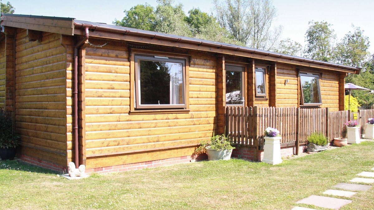 Great Moulton Cottage | 2 bedroom accommodation in Great Moulton