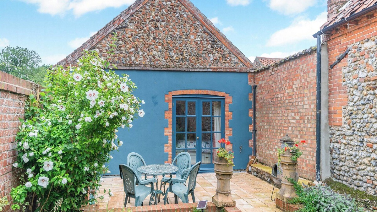 Great Snoring Cottage | 2 bedroom accommodation in Great Snoring