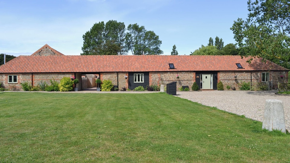 North Walsham Cottage | 2 bedroom accommodation in Witton, near Happisburgh