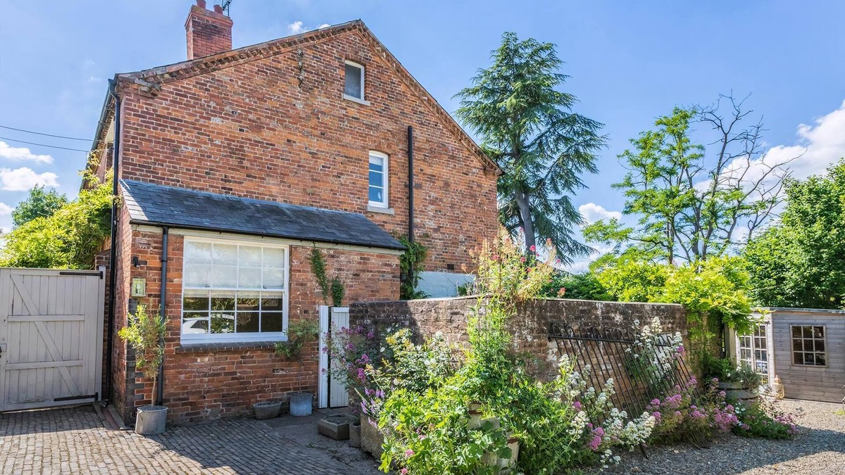 Boraston Cottage | 2 bedroom accommodation in Tenbury Wells