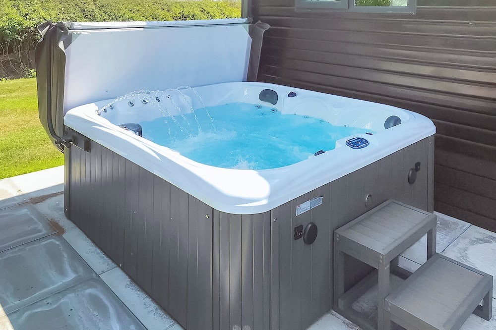 Barwell Ski Chalet | 2 bedroom accommodation in Earl Shilton