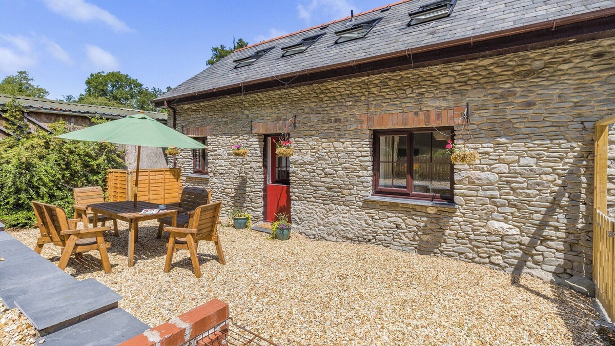 Aberystwyth Cottage | 2 bedroom accommodation in Capel Bangor, near Aberystwyth
