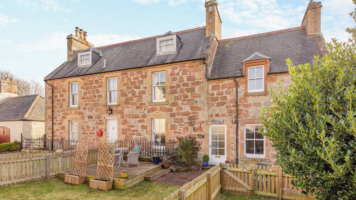 Invergordon Cottage | 2 bedroom accommodation in Milton, near Kildary