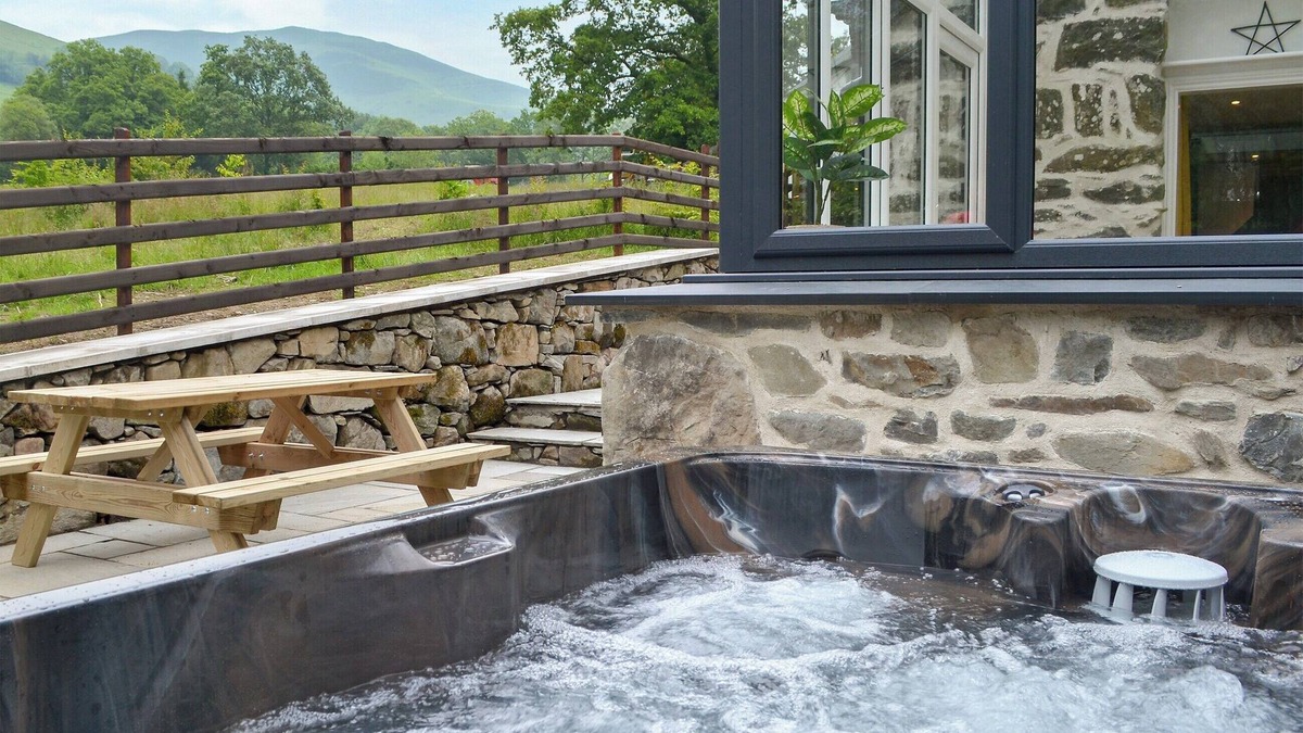 Mawddwy Cottage | 2 bedroom accommodation in Cwm-Cewydd, near Machynlleth