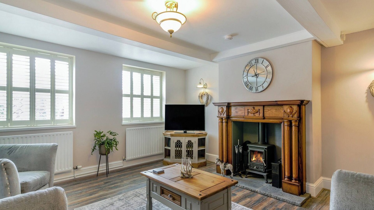 Gainsborough Cottage | 2 bedroom accommodation in Willoughton