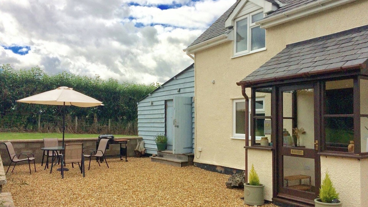 Presteigne Cottage | 2 bedroom accommodation in Knill, near Presteigne