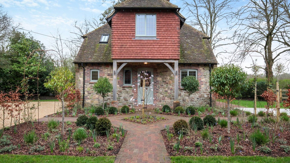 Pulborough Cottage | 2 bedroom accommodation in Pulborough