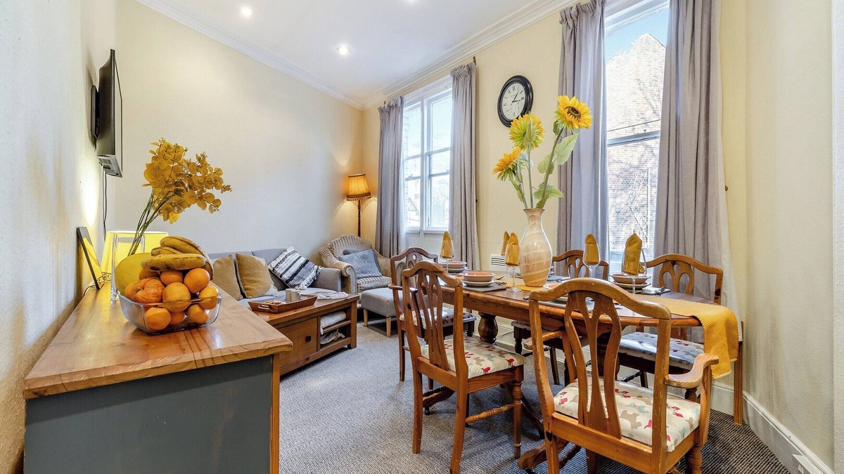 Whitchurch Cottage | 2 bedroom accommodation in Whitchurch