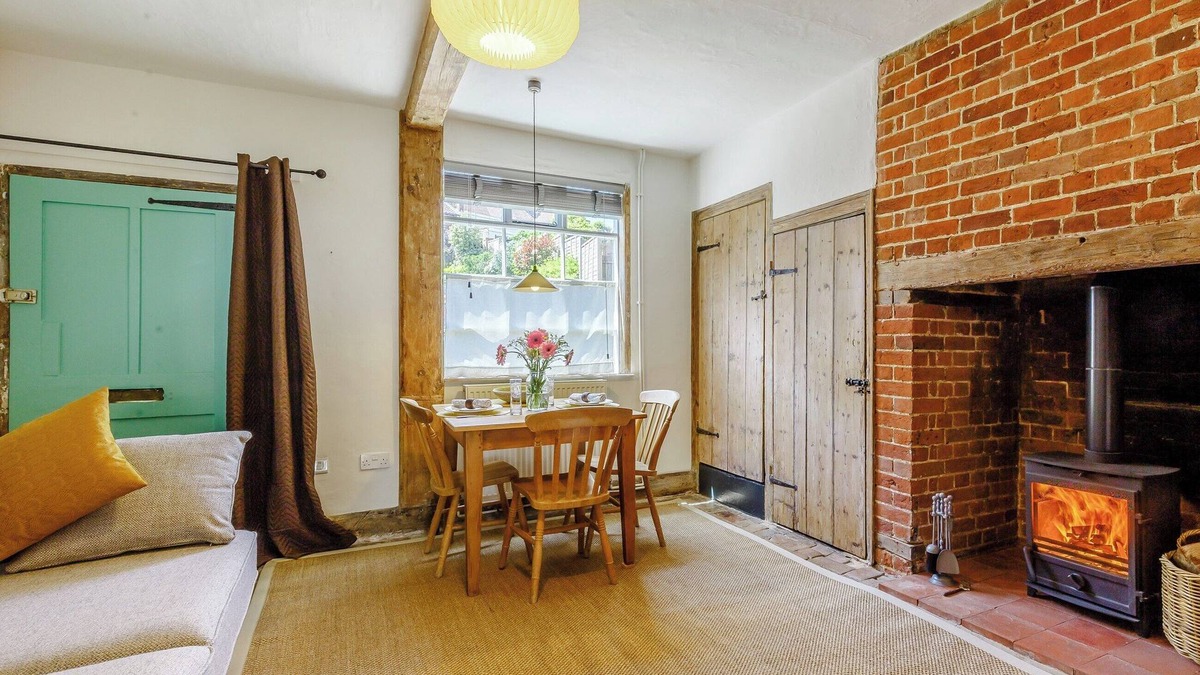 Martlesham Heath Cottage | 2 bedroom accommodation in Woodbridge