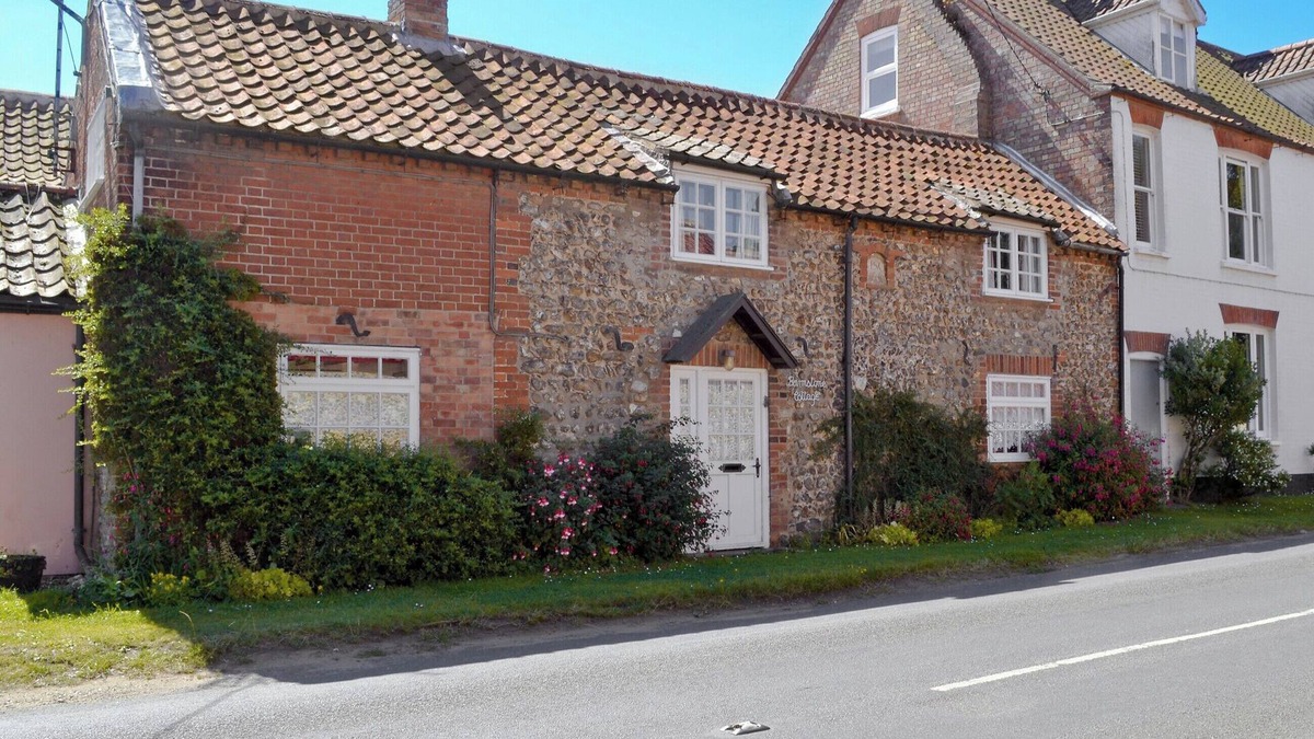 Brancaster Cottage | 2 bedroom accommodation in Brancaster