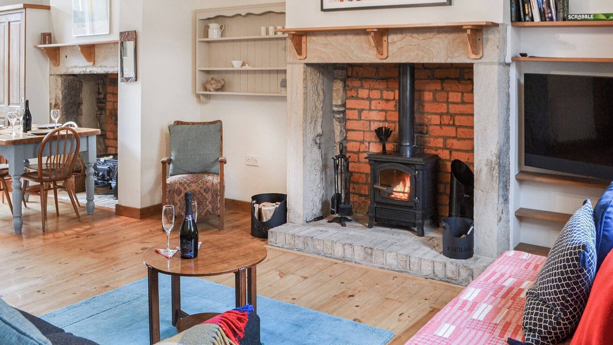 Crawcrook Cottage | 2 bedroom accommodation in Ryton, near Wylam, Newcastle