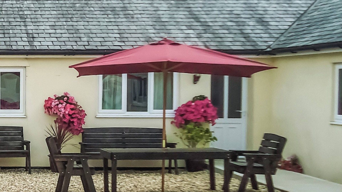 Winterbourne Abbas Cottage | 2 bedroom accommodation in Winterbourne Steepleton, near Dorchester