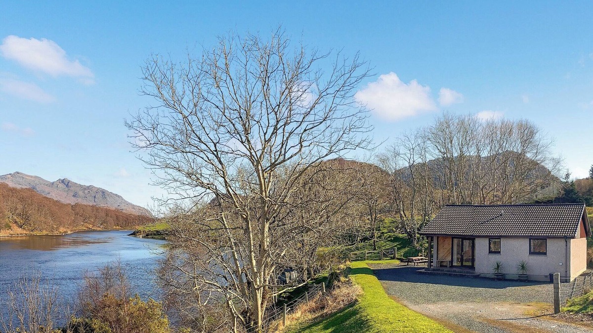 Drumchork Cottage | 2 bedroom accommodation in Poolewe, near Gairloch