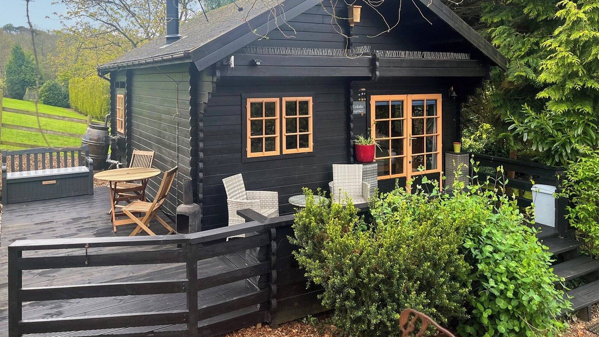Boughton-under-Blean Cottage | 2 bedroom accommodation in Faversham
