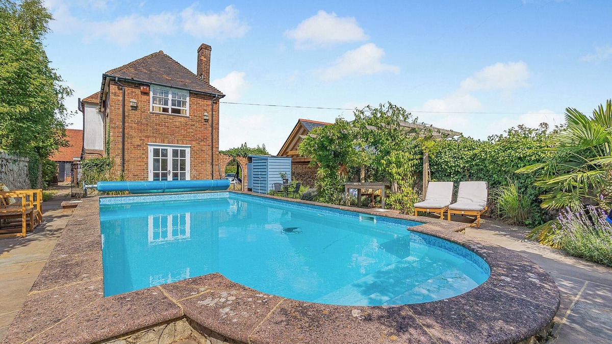 Stalisfield Cottage | 2 bedroom accommodation in Faversham