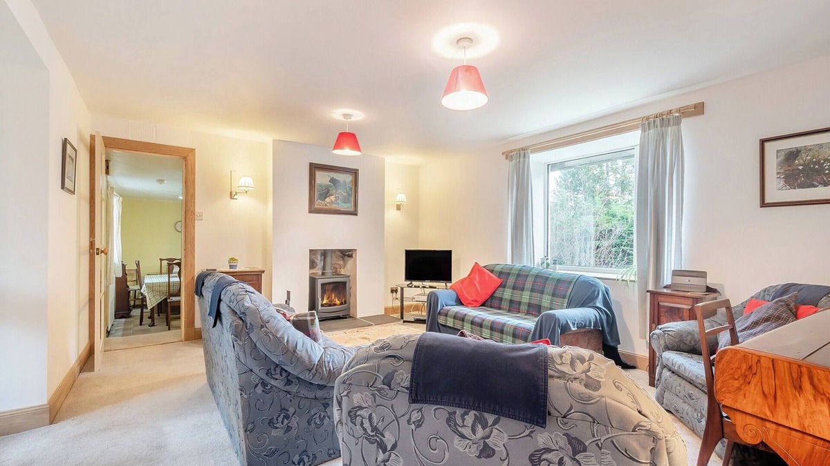 Minard Cottage | 2 bedroom accommodation in Minard, near Inveraray
