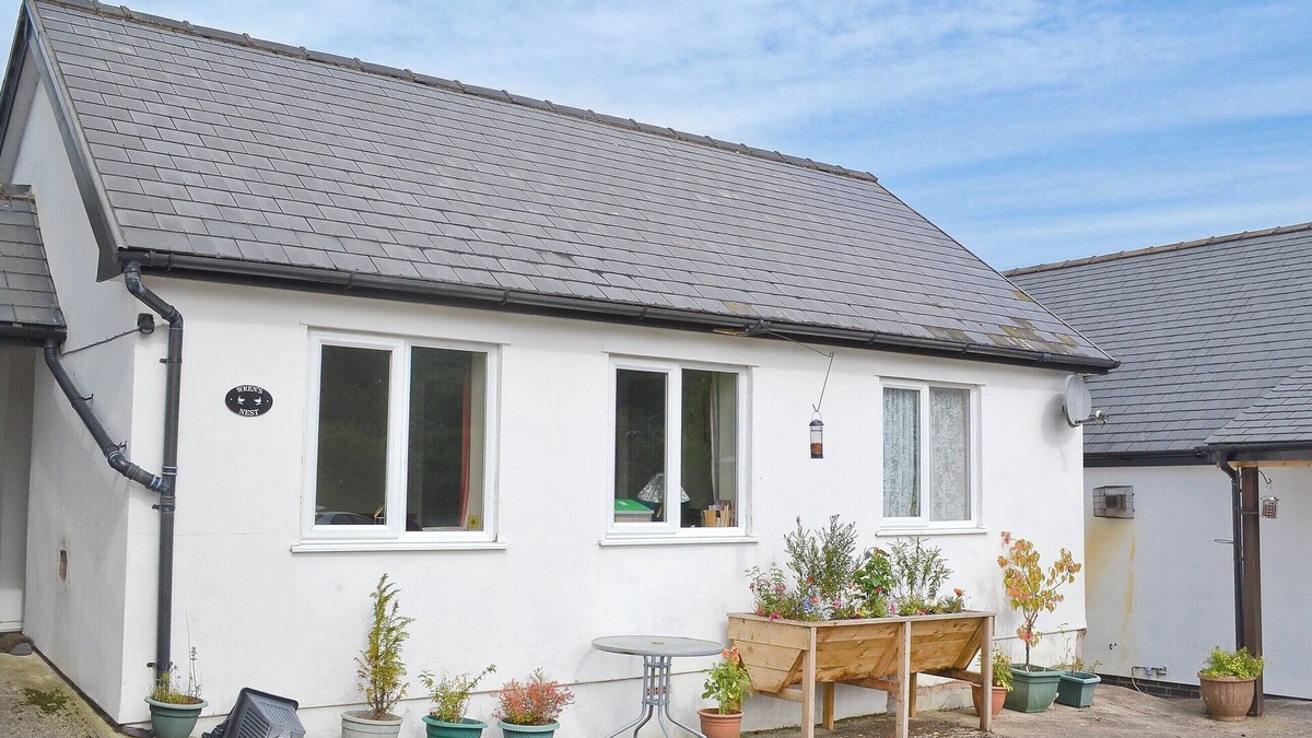 Welshpool Cottage | 2 bedroom accommodation in Llanfair Caereinion, near Welshpool