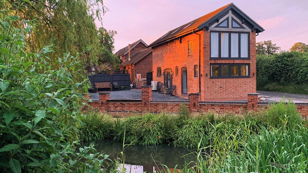 Wollerton Cottage | 2 bedroom accommodation in Audlem, near Nantwich