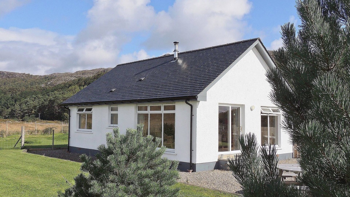 Acharacle Cottage | 2 bedroom accommodation in Acharacle