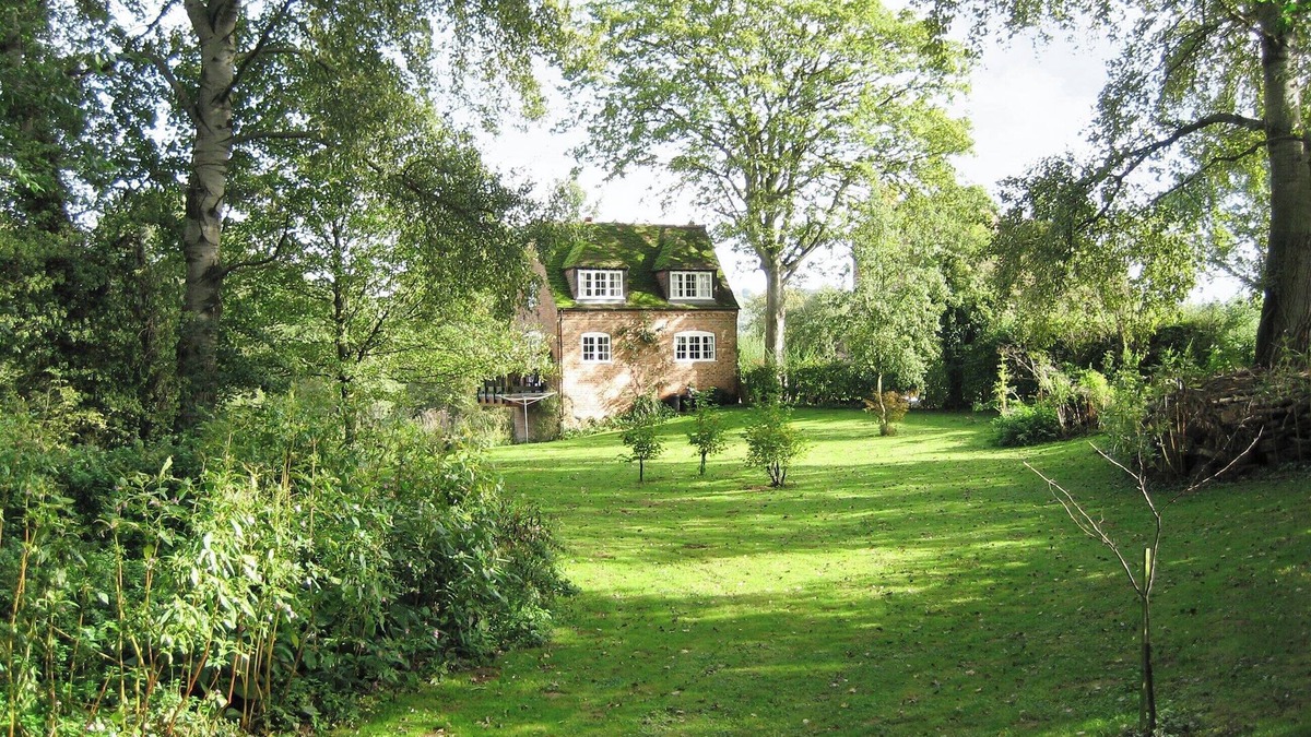 Clows Top Cottage | 2 bedroom accommodation in Eardiston, near Tenbury Wells