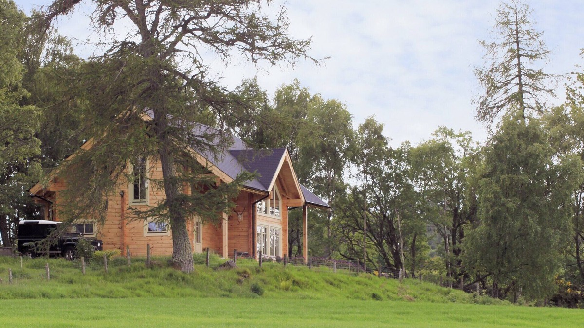 Dingwall Cottage | 2 bedroom accommodation in Culbokie, near Dingwall