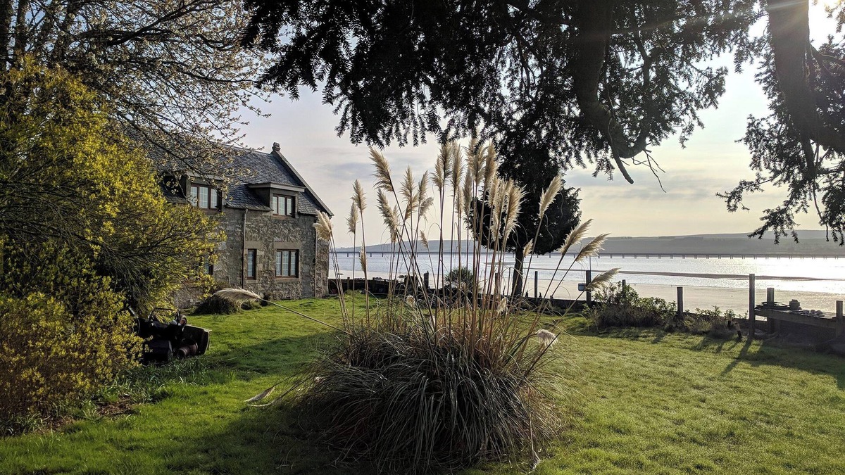 Dingwall Cottage | 2 bedroom accommodation in Dingwall