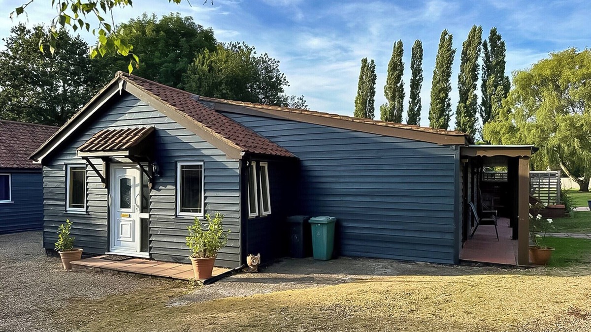 Forncett Cottage | 2 bedroom accommodation in Forncett St Peter, near Long Stratton