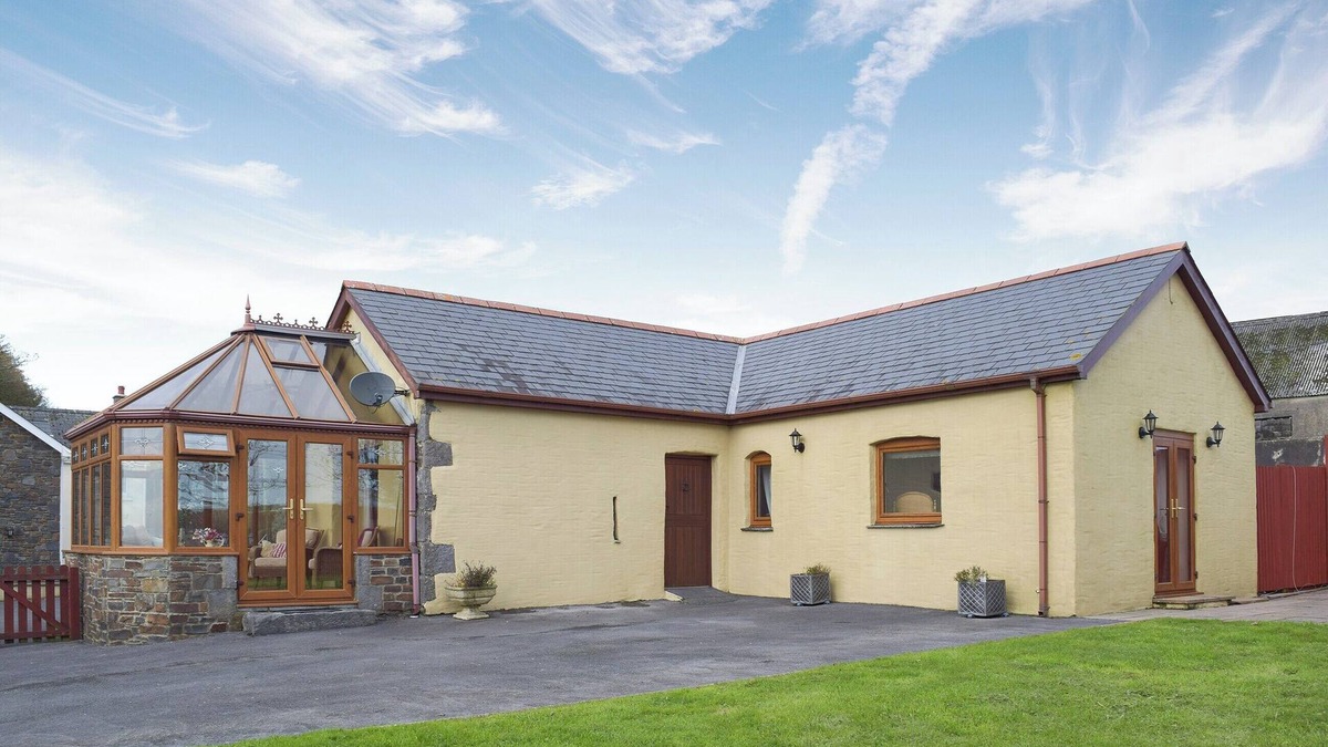 Ludchurch Cottage | 2 bedroom accommodation in Ludchurch, near Narberth