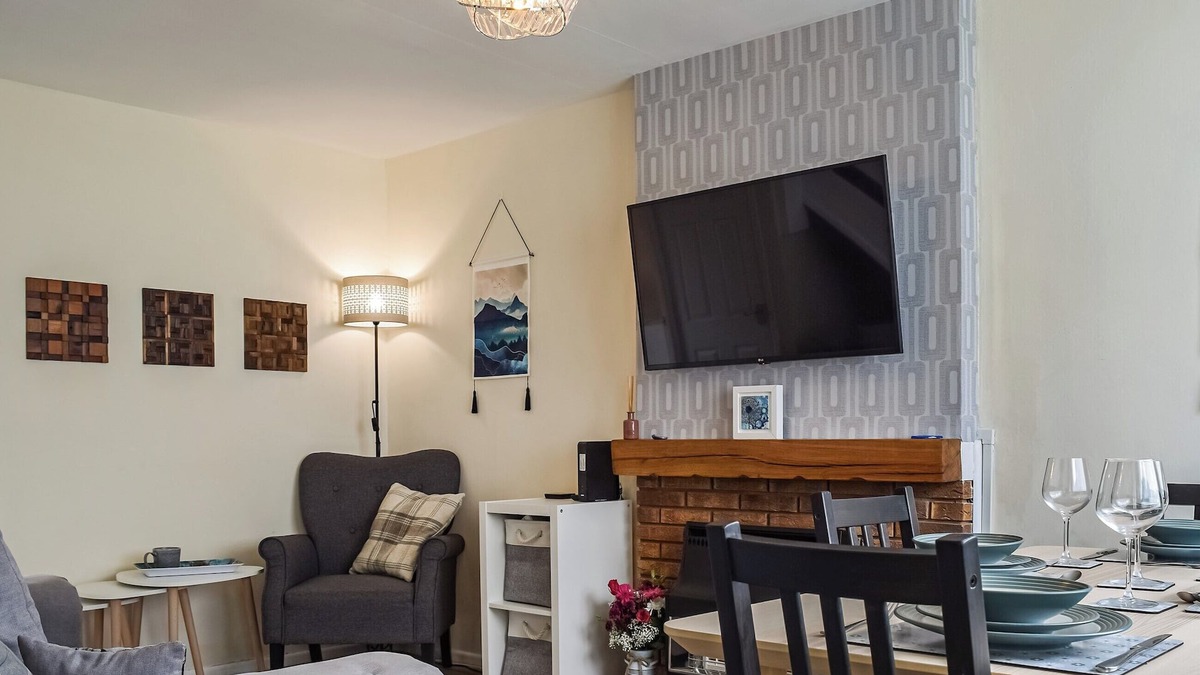 Walton on Trent Cottage | 2 bedroom accommodation in Nuneaton