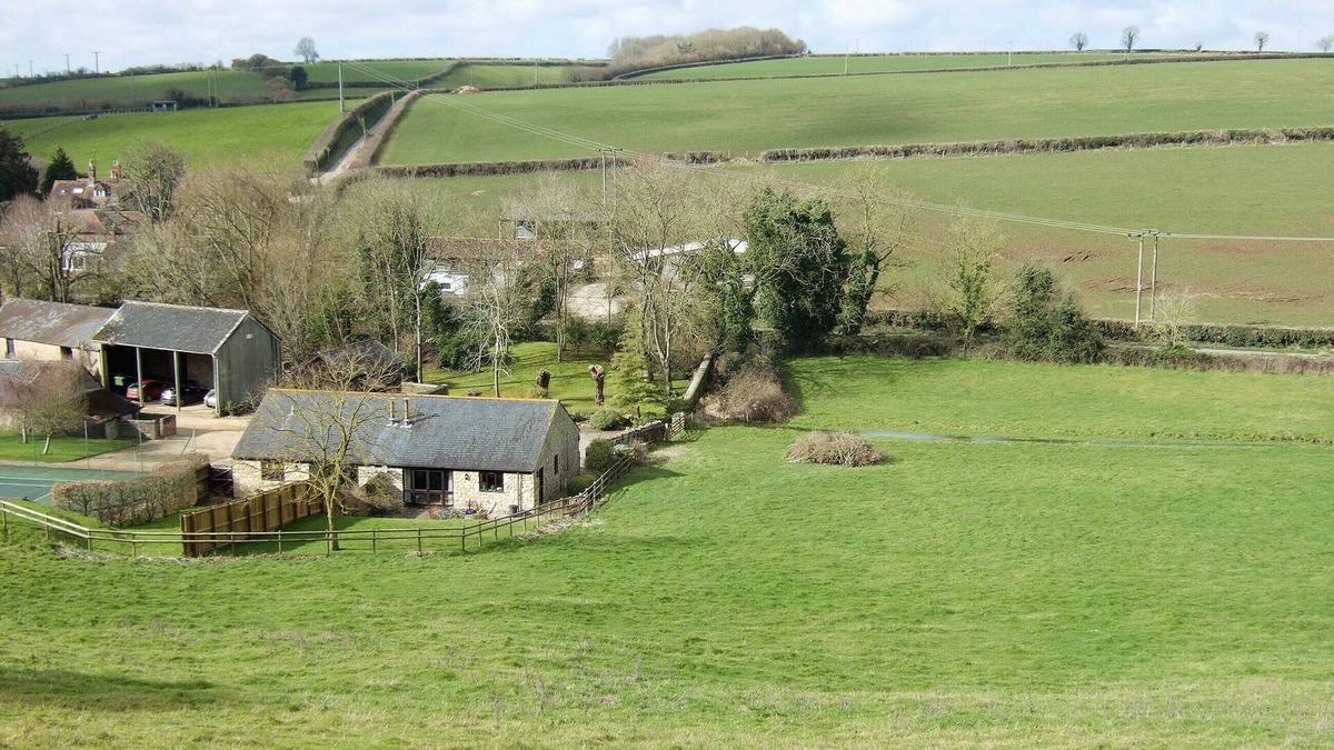 Oborne Cottage | 2 bedroom accommodation in Oborne, near Sherborne
